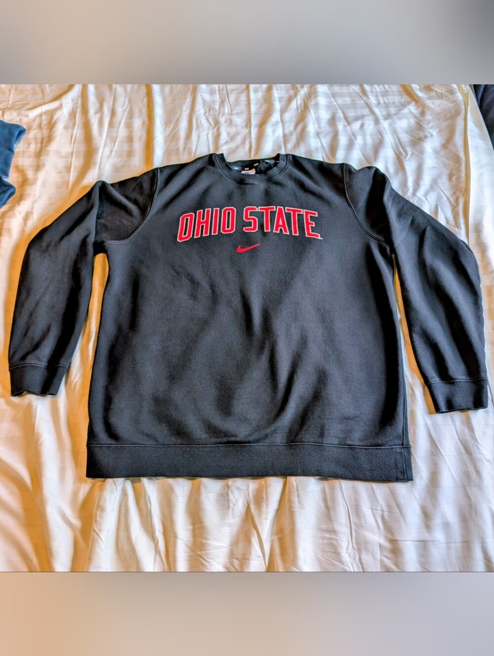 Nike Ohio State Buckeyes Men’s XL Black Crewneck Fleece Sweatshirt